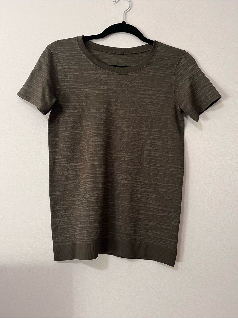 Lululemon Swiftly Tech Short Sleeve Shirt Gray Green Tonal Logo Seamless Sz 6